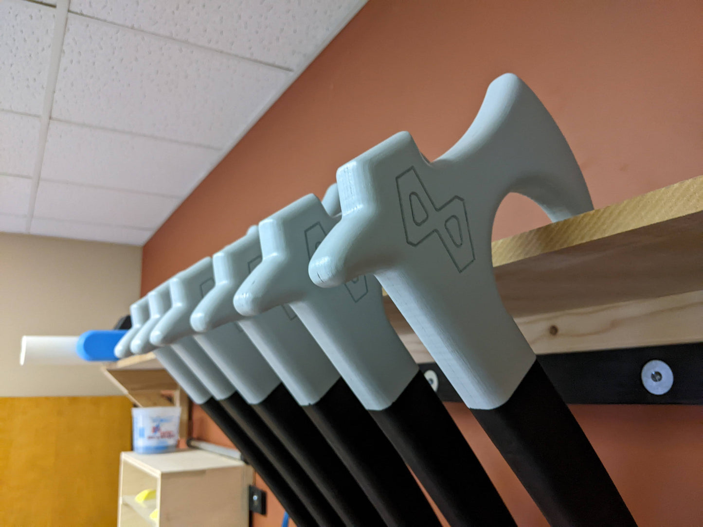 FIRE AXE